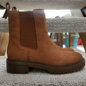 Crown Vintage Chelsea Suede Boots